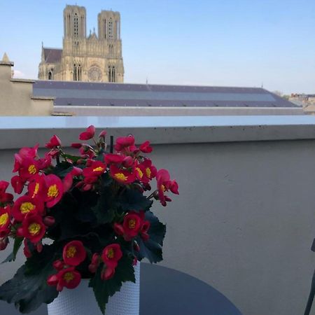 Studio Cosy Vue Cathedrale Reims Buitenkant foto